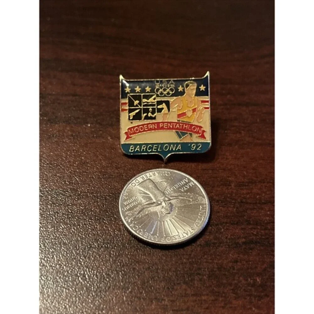 Vintage‎ Olympic Games 1992 Barcelona Team USA Modern Pentathlon Lapel Hat Pin